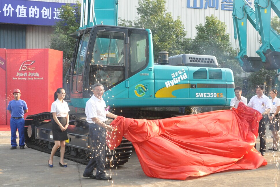 4.jpg 新征程 新跨越 山河智能十五周年庆典大会暨新产品新技术交流会隆重举行