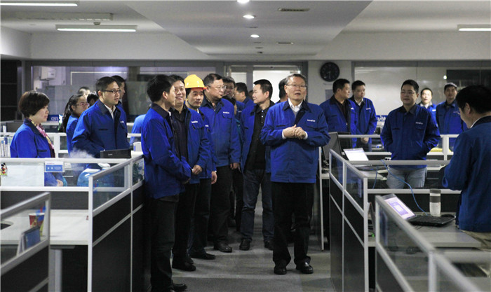 携手奋进,羊年共赢,山河智能开门大吉