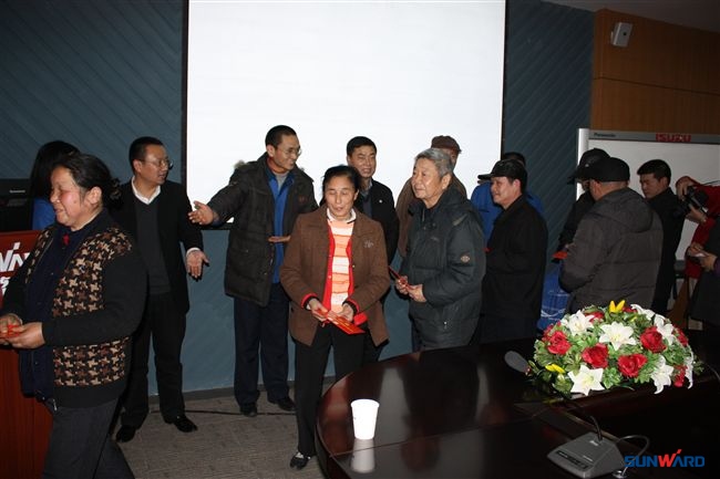 20.jpg 情暖湖湘,山河智能关爱困难老知青慰问金年前发放