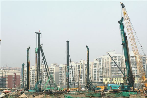 4444.jpg 近亿元山河智能设备助力湖北万达广场建设