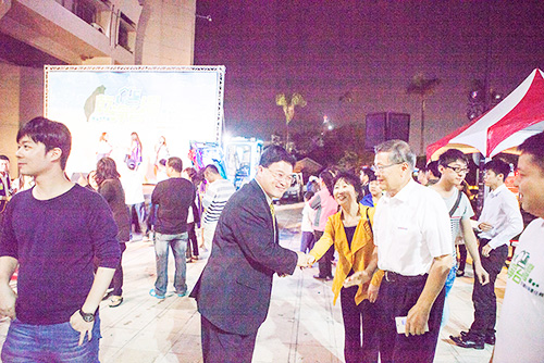 图说怪手环台净滩活动,智绘山河智能环保节能