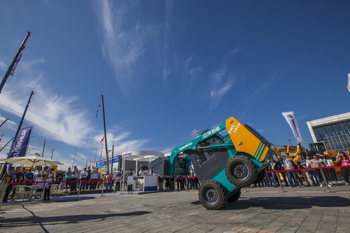 山河智能酷帅曾大虾,一大波美图带你亲临北京BICES展