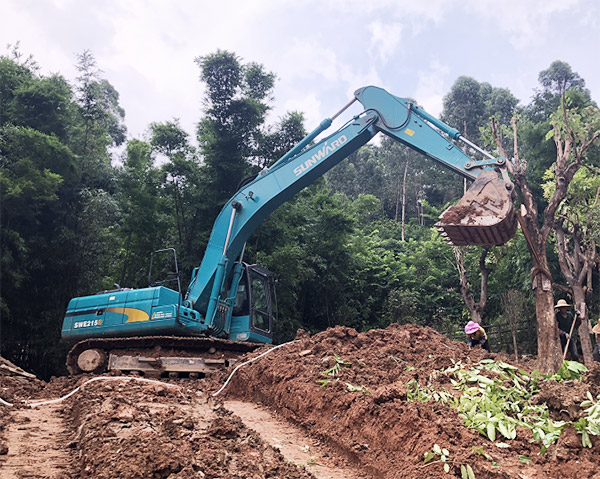 “清凉”送到客户手中,为山河智能售后服务活动打CAII