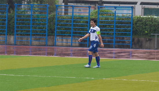 山河智能VS越南奋发:球赛精彩纷呈,合作天长地久