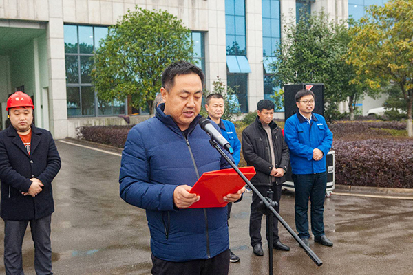 新年开门红!山河智能5000万装备批量发车