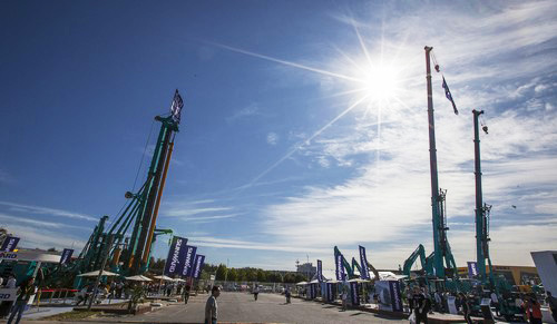 山河智能酷帅曾大虾,一大波美图带你亲临北京BICES展