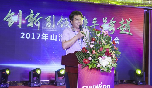 山河智能酷帅曾大虾,一大波美图带你亲临北京BICES展