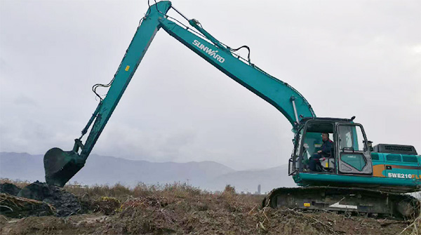 守护蓝色多瑙河,山河智能长臂挖掘机欧洲首秀
