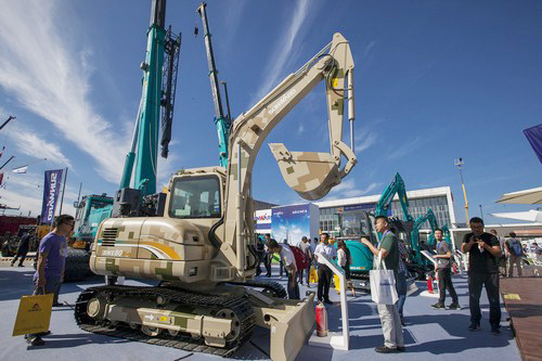 山河智能酷帅曾大虾,一大波美图带你亲临北京BICES展
