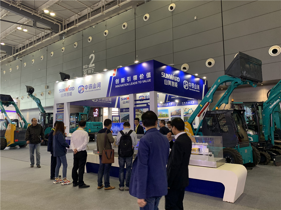 山河智能亮相轨道博览会 展全球领先工程装备成果