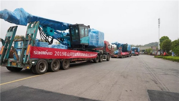 进军南非高端矿山市场!山河智能凿岩设备批量发车