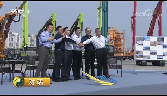 《对话》:他们在做“变形金刚”!