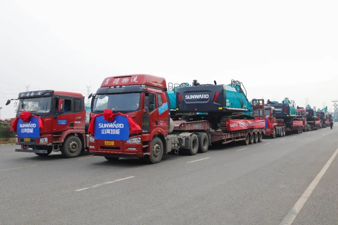 开疆扩土,气壮山河 | 600F大挖交付仪式隆重举行