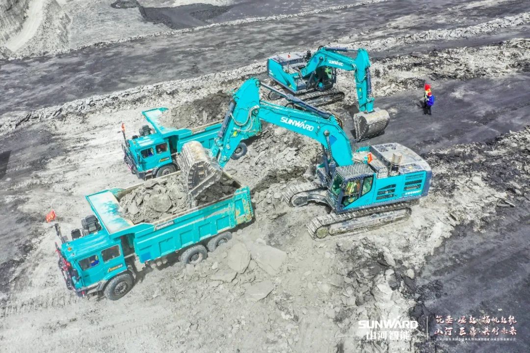 “矿”世高手,齐聚山河智能挖掘机操作手挑战赛