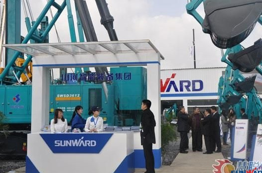 7.jpg 【宝马访谈】山河智能董事长何清华教授