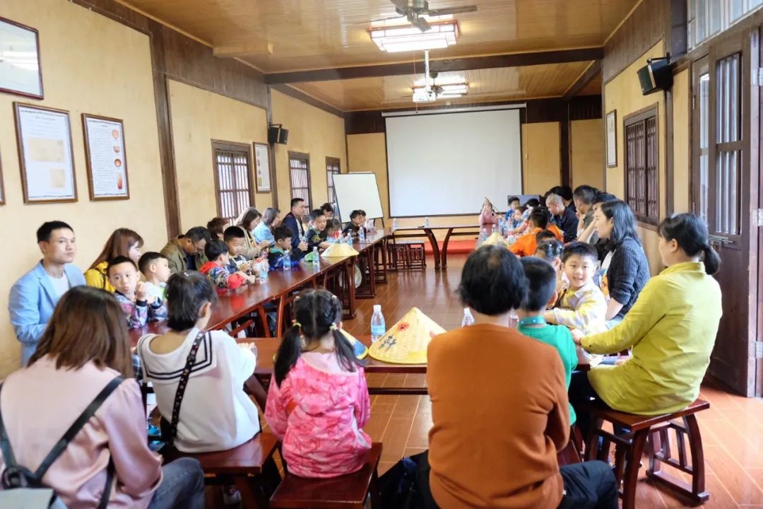 童年不同Young,稻花香里亲子欢——山河智能组织开展六一亲子活动