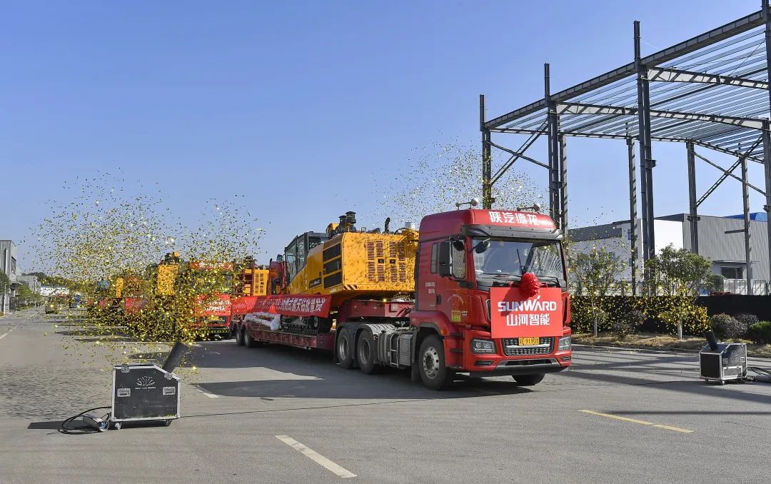 又一款差异化定制产品获认可!山河智能SWDH89J内燃式露天钻批量发货