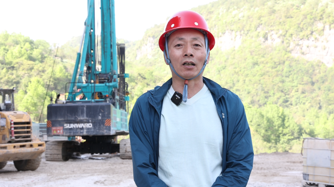 展现施工“奇效”!山河智能旋挖钻机强势助力炉慈高速公路建设