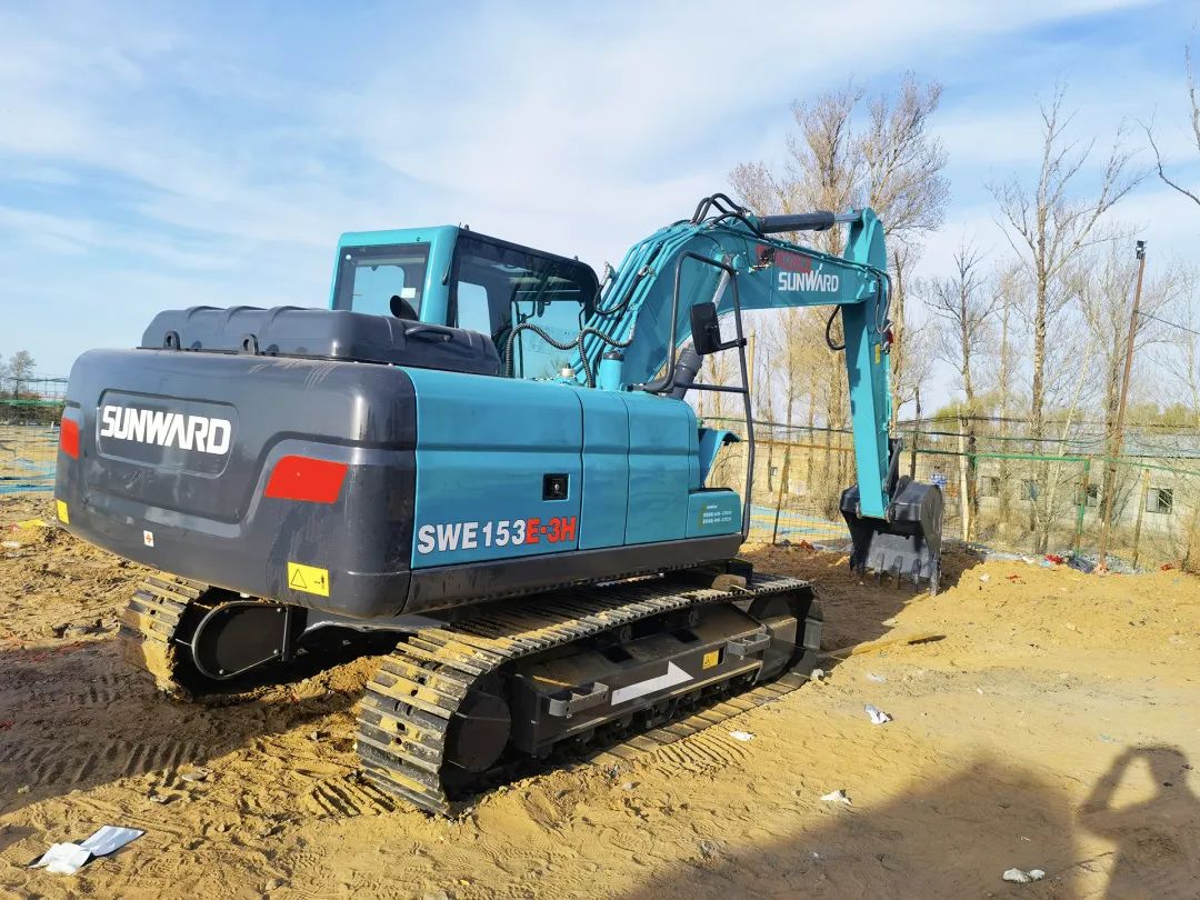 冲、冲、冲!带您感受山河智能挖掘机火热交机时刻