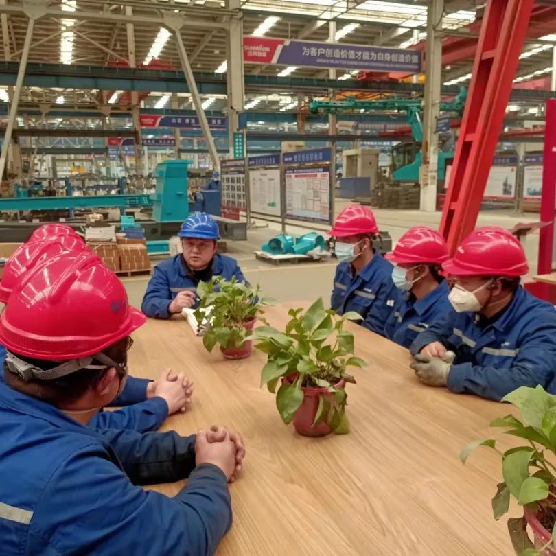 将奋斗进行到底!致敬山河劳动者