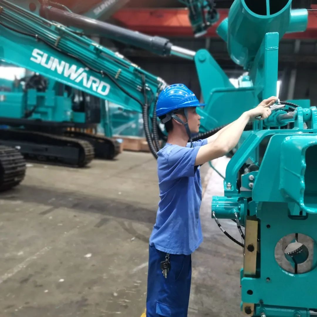 将奋斗进行到底!致敬山河劳动者