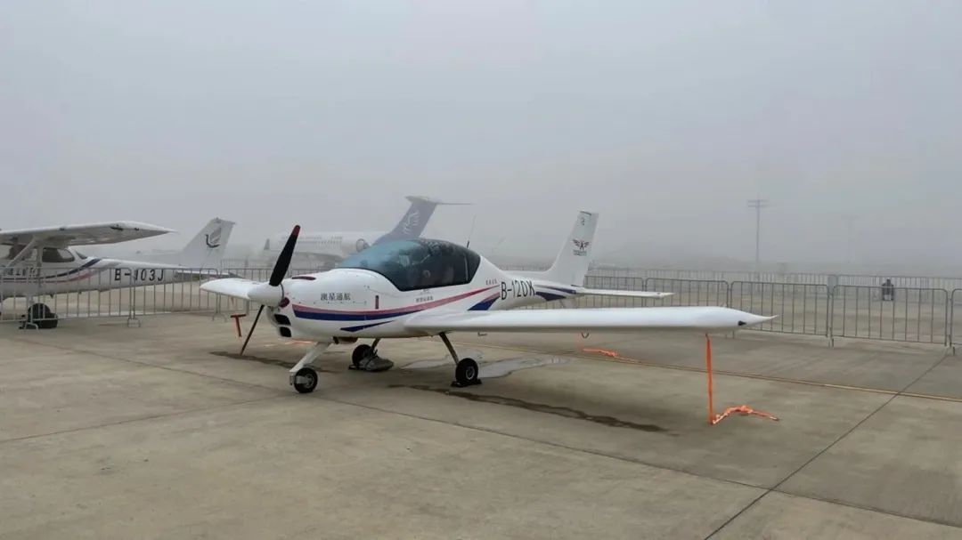 逆势飞翔!山河航空携手合作伙伴亮相2022南昌飞行大会