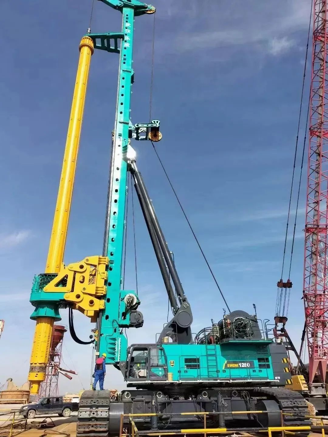 首桩开钻!山河智能超级旋挖实力助建世界最大跨度公铁两用大桥