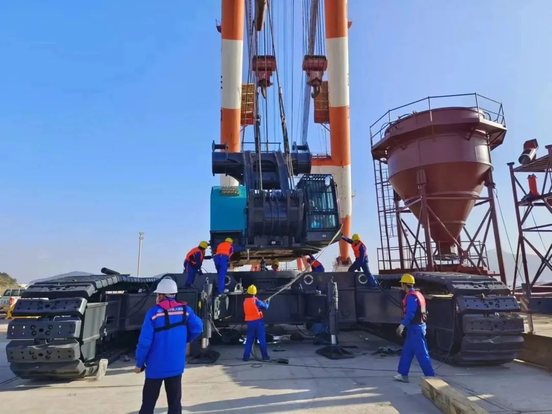 首桩开钻!山河智能超级旋挖实力助建世界最大跨度公铁两用大桥