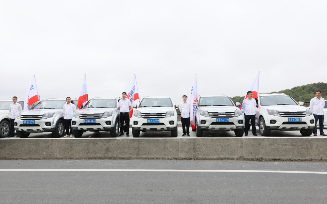 客户站台新品推介会!山河智能这些装备产品再获口碑认定