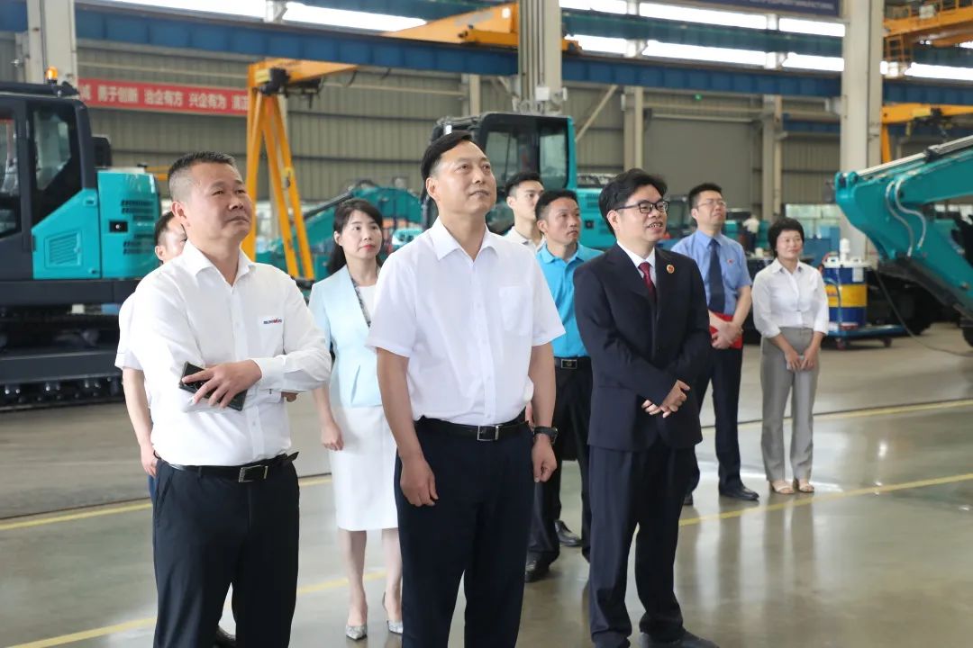 长沙市人民检察院党组书记、检察长余湘文调研山河智能