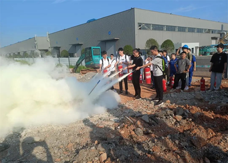 奔赴热爱,山河智能2023届“智动力”正式报到!