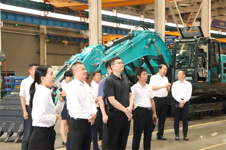 国家应急管理部救援协调和预案管理局副局长颜彬一行调研山河智能