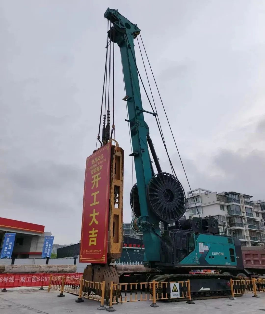 助力国内国际重大工程!山河智能液压抓斗实力“出圈”