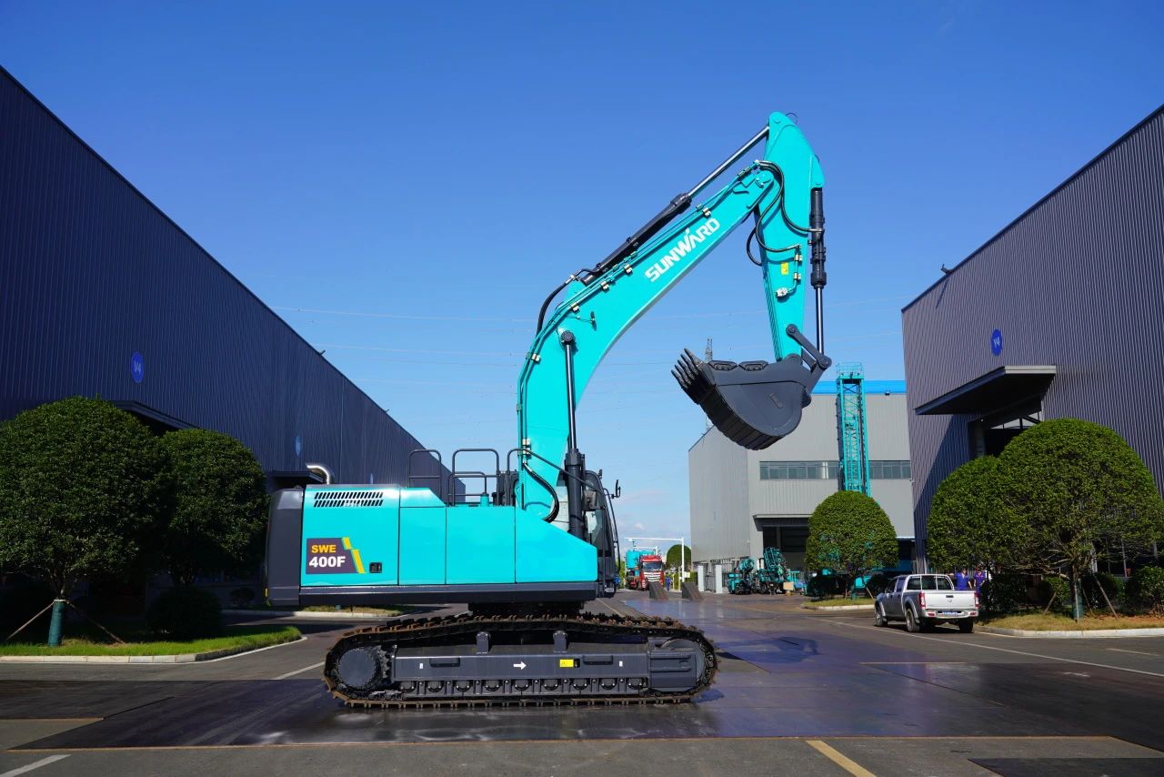 口碑超赞!山河智能SWE400F挖掘机荣获工程机械明星产品大奖