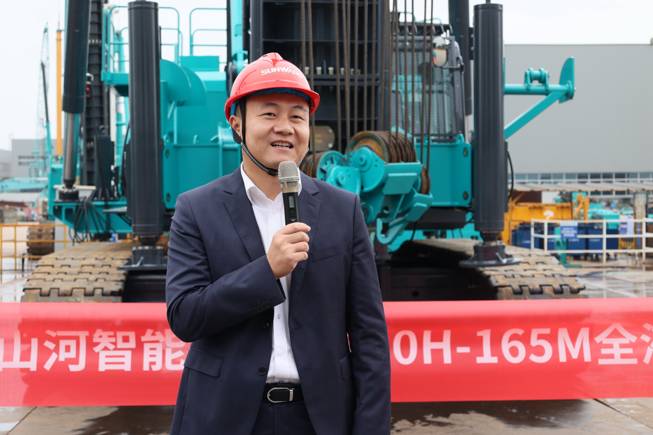 民族品牌获认可!山河智能桩架产品交付香港客户