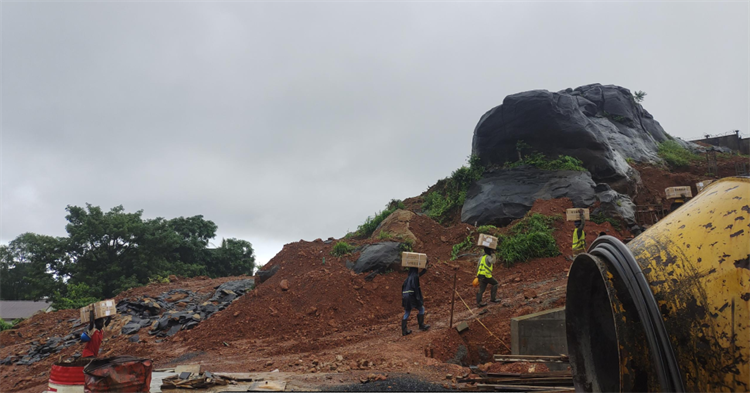 破万难,赶工期!山河江麓打响西非“攻坚战”