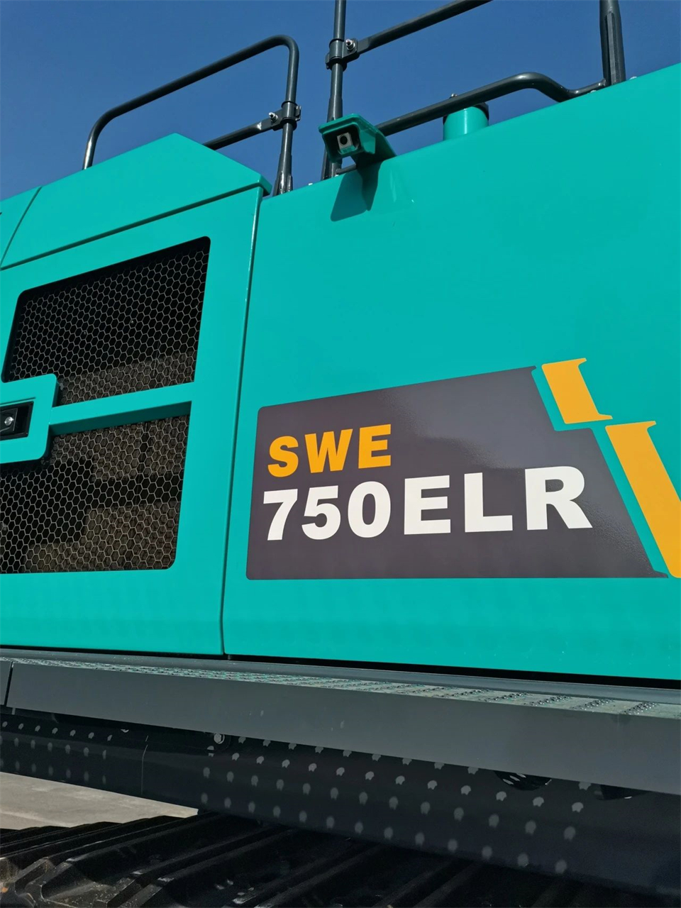 定制开发、功能更强!山河智能SWE750ELR加长臂液压挖掘机下线交付