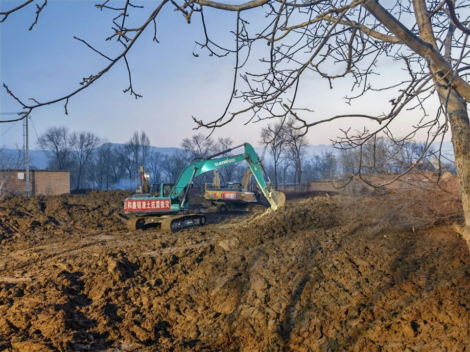 支援抗震救灾一线,山河智能在行动!