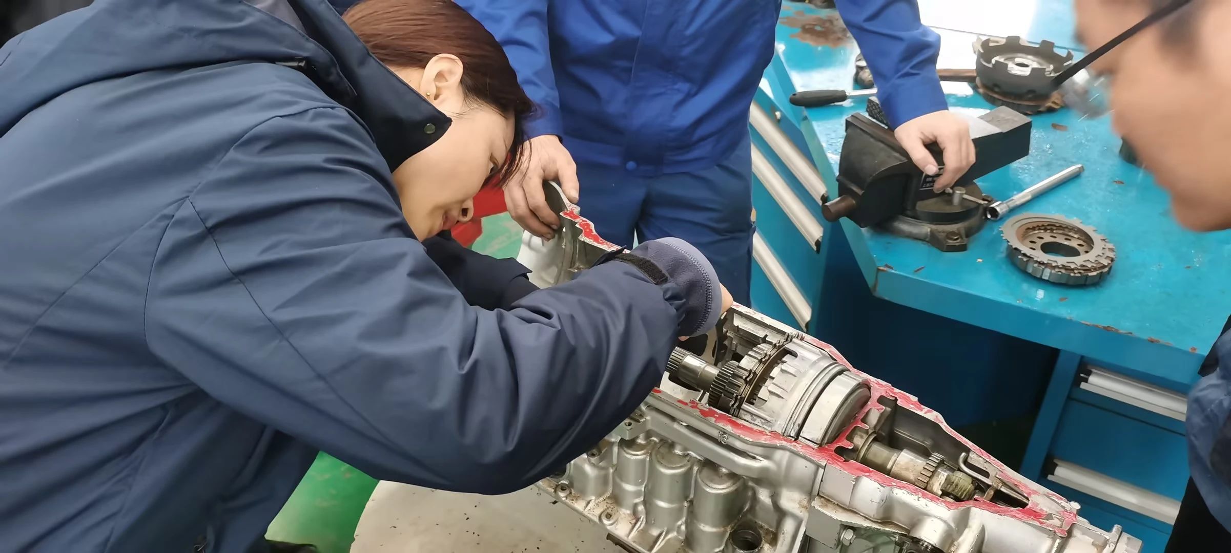 妇女节 | 默默无闻or闪闪发光!她们值得被看见!