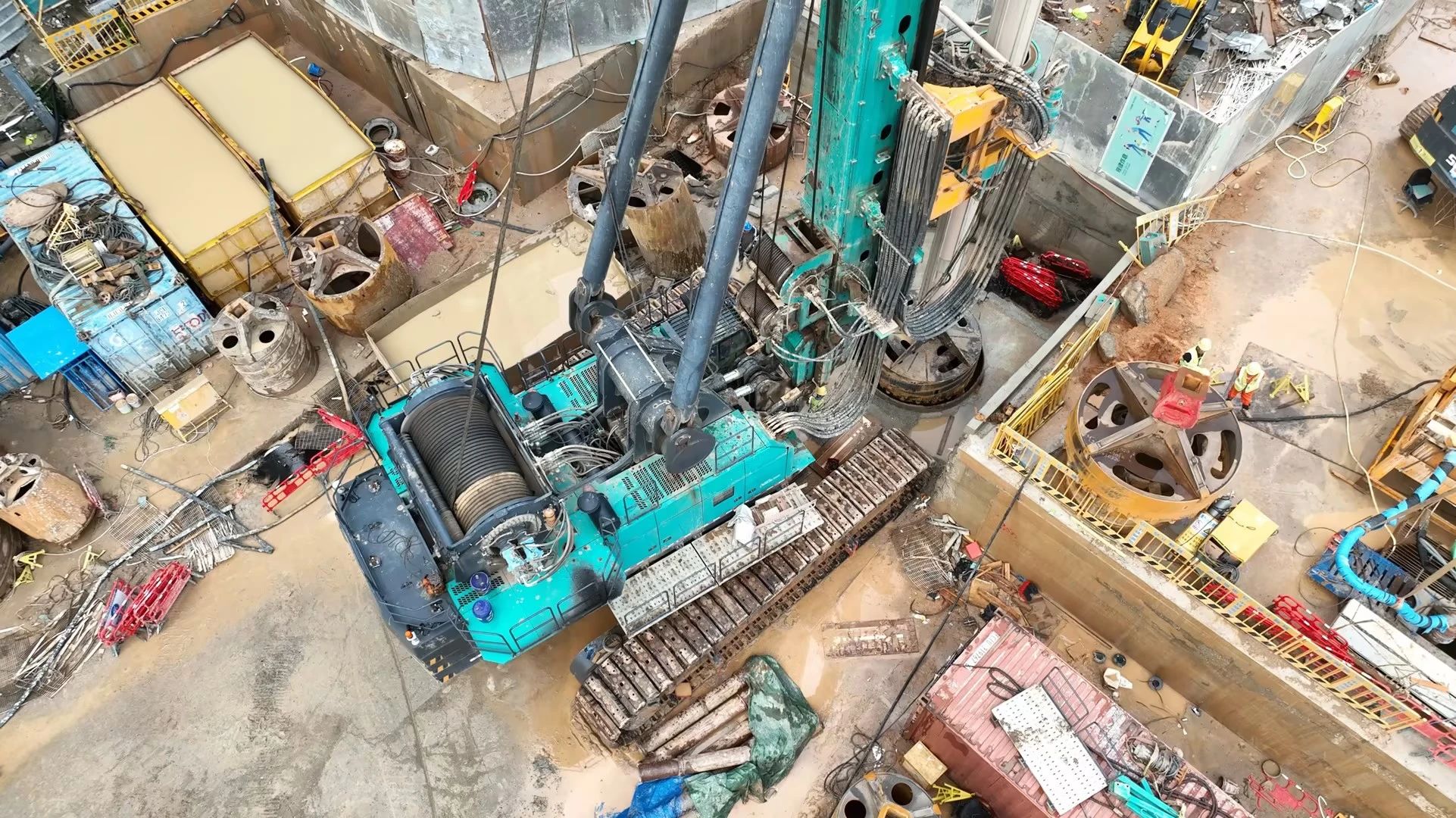 性能突出,超强助力!山河智能旋挖钻机助力深圳地铁五和站施工