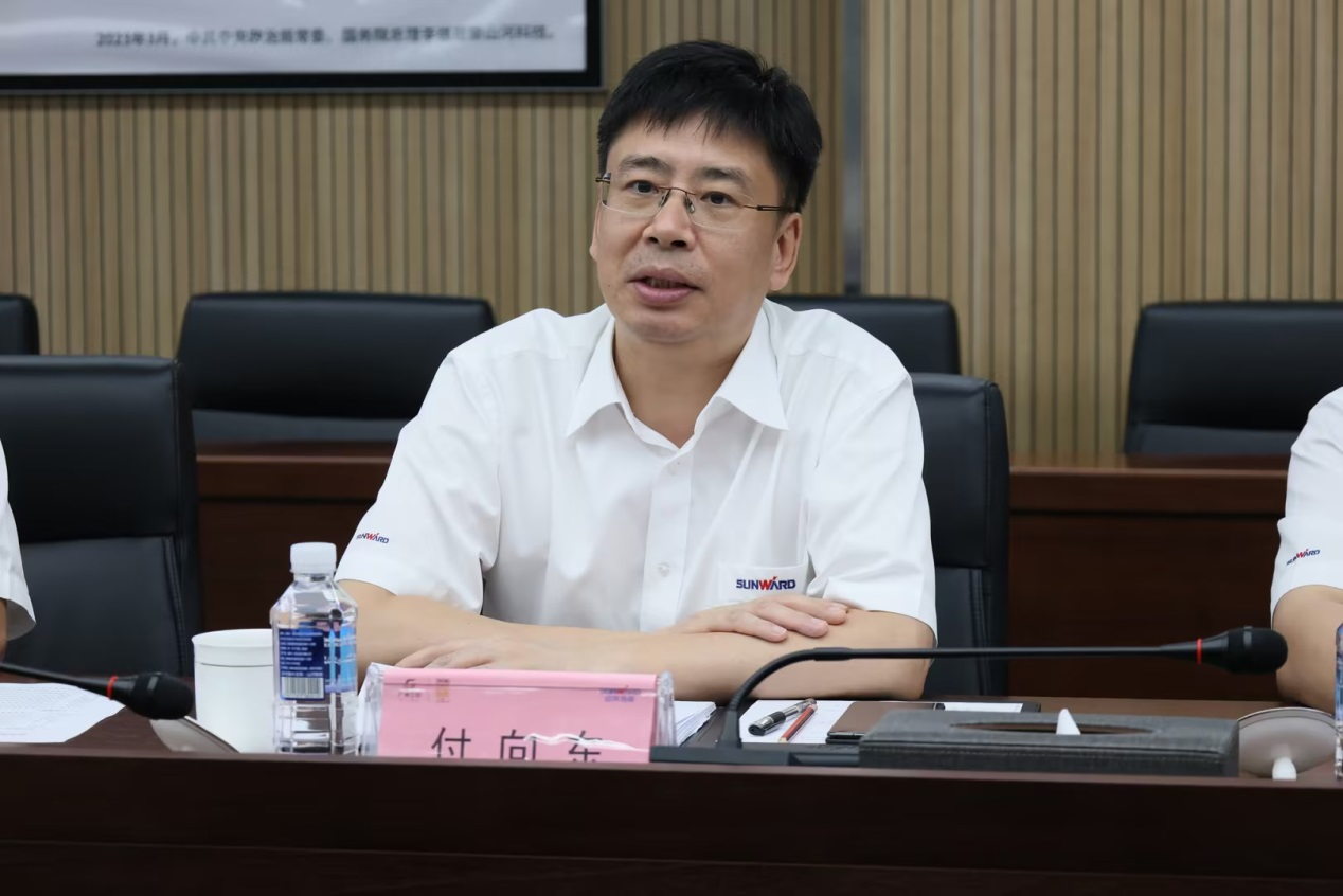 深化交流合作!广州港李明忠副总经理率队莅临山河智能考察交流!