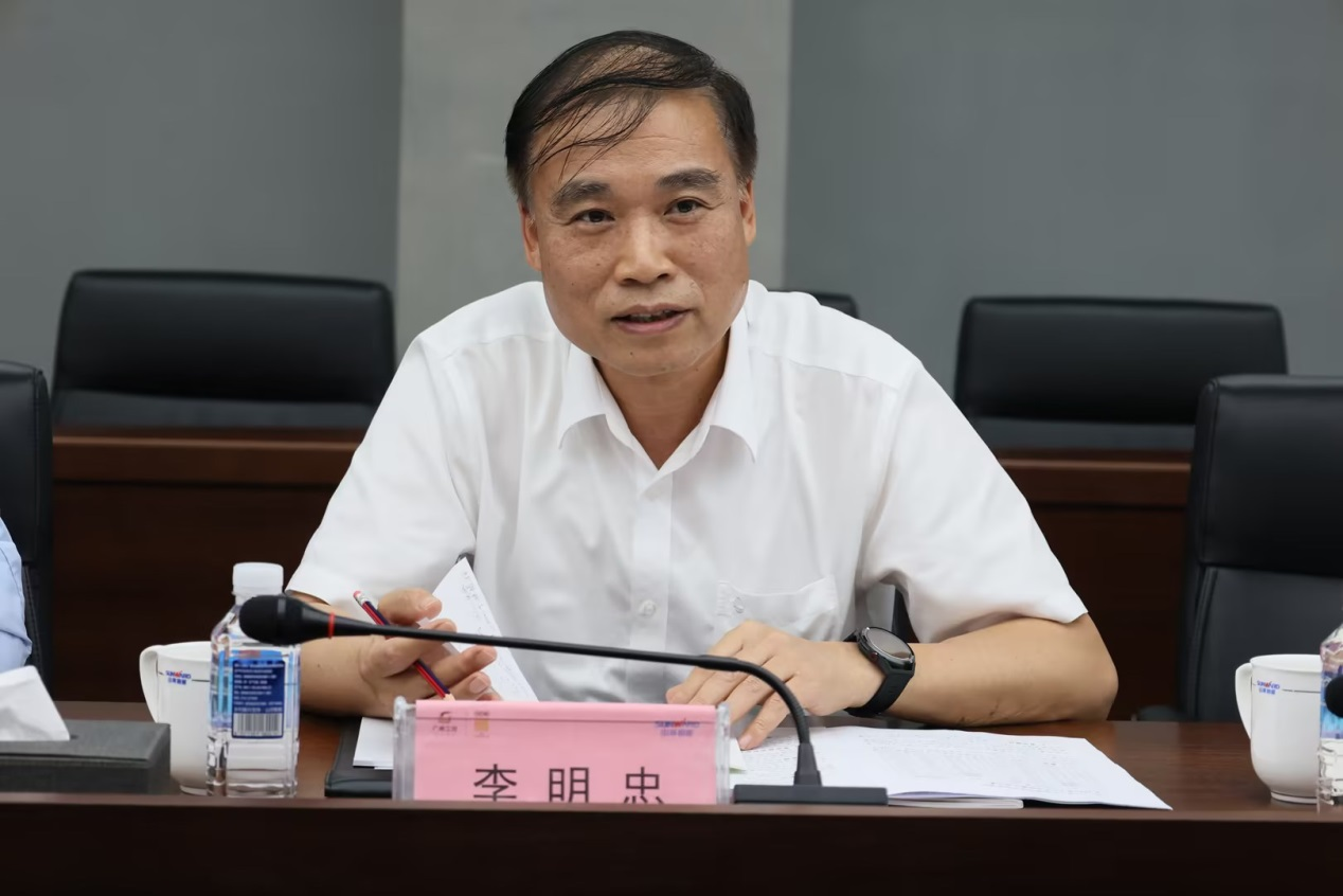 深化交流合作!广州港李明忠副总经理率队莅临山河智能考察交流!