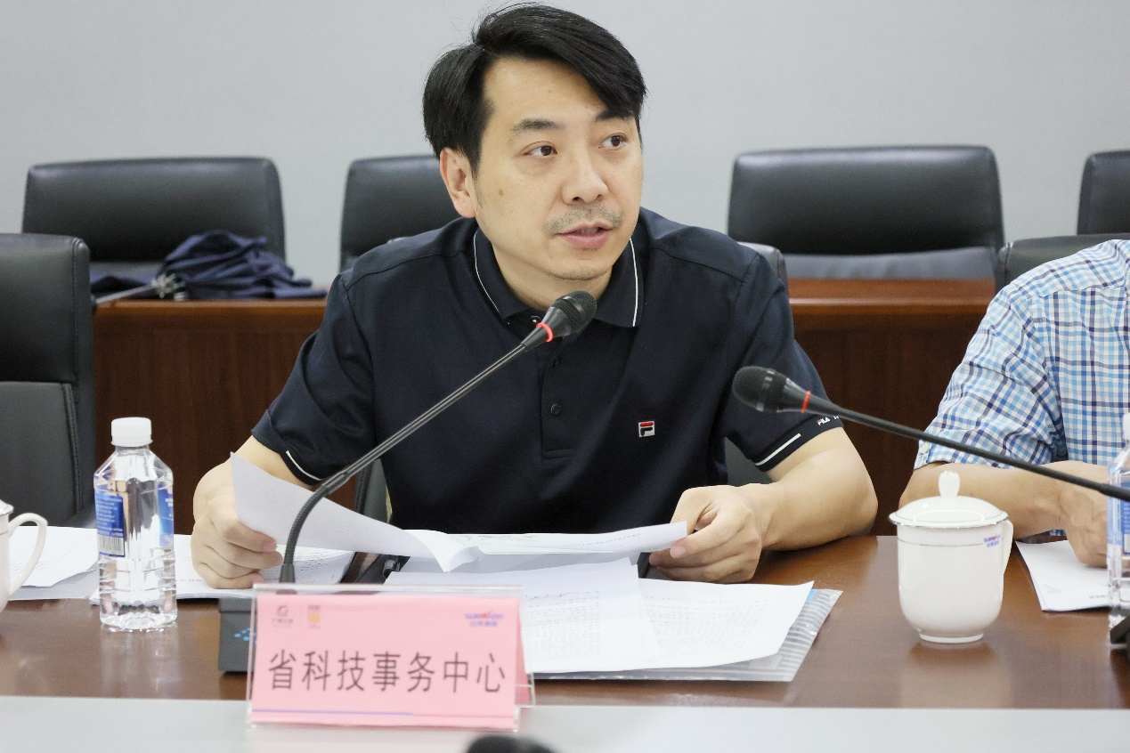 山河智能“超大型油气管道绿色成套施工装备”项目顺利通过验收!