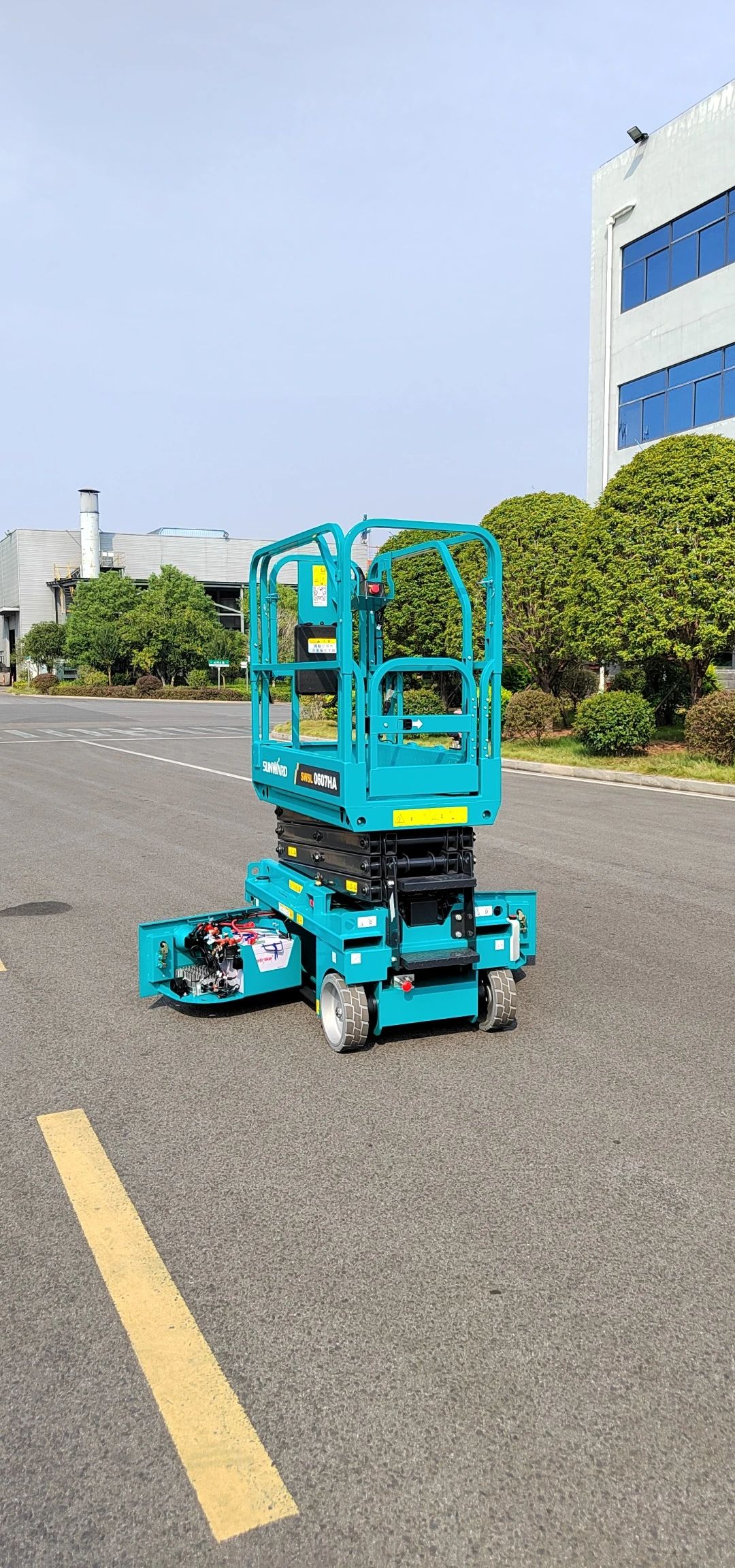 向“新”而行!山河智能又一款电动液驱剪叉式高空作业平台发布