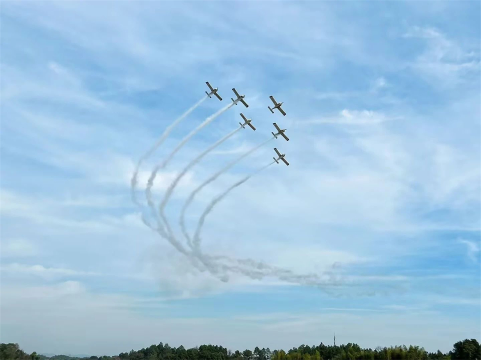 十年织得山河秀,践行初心创未来!山河飞行表演队成立10周年庆典活动隆重举行