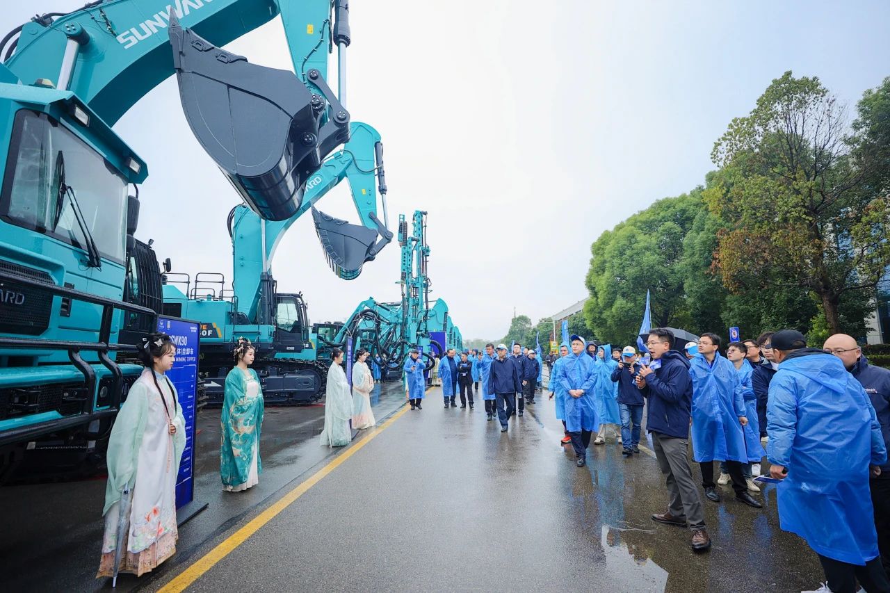 创新引领价值,理想成就未来!山河智能25周年庆典暨全球客户节隆重举办