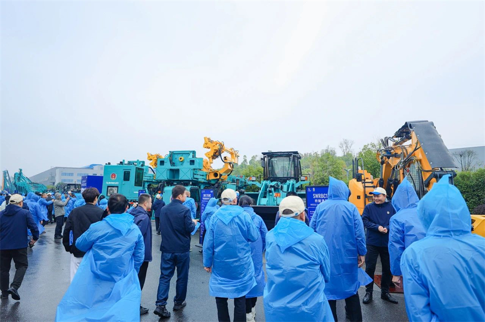 创新引领价值,理想成就未来!山河智能25周年庆典暨全球客户节隆重举办