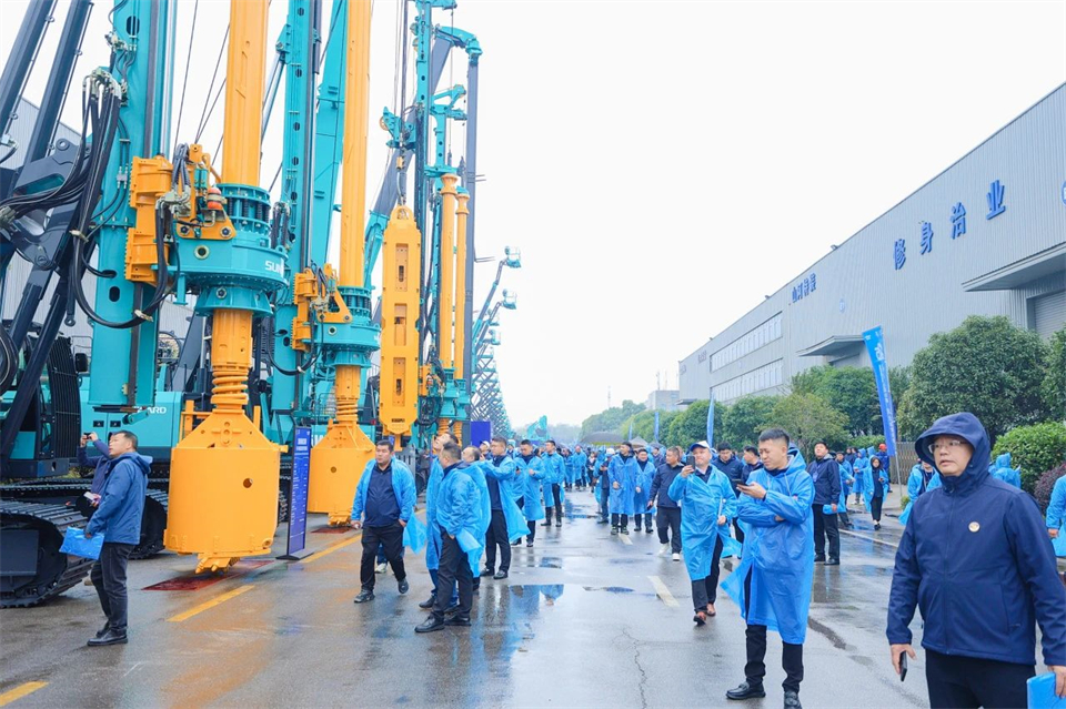 创新引领价值,理想成就未来!山河智能25周年庆典暨全球客户节隆重举办