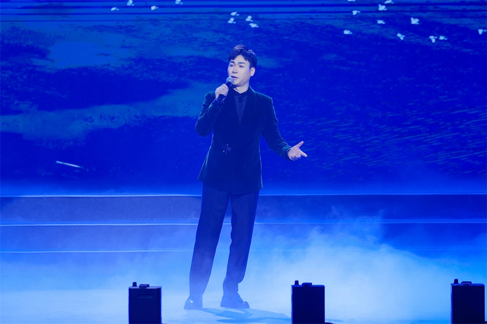 创新引领价值 理想成就未来——庆祝山河智能成立25周年表彰大会暨文艺晚会隆重举行