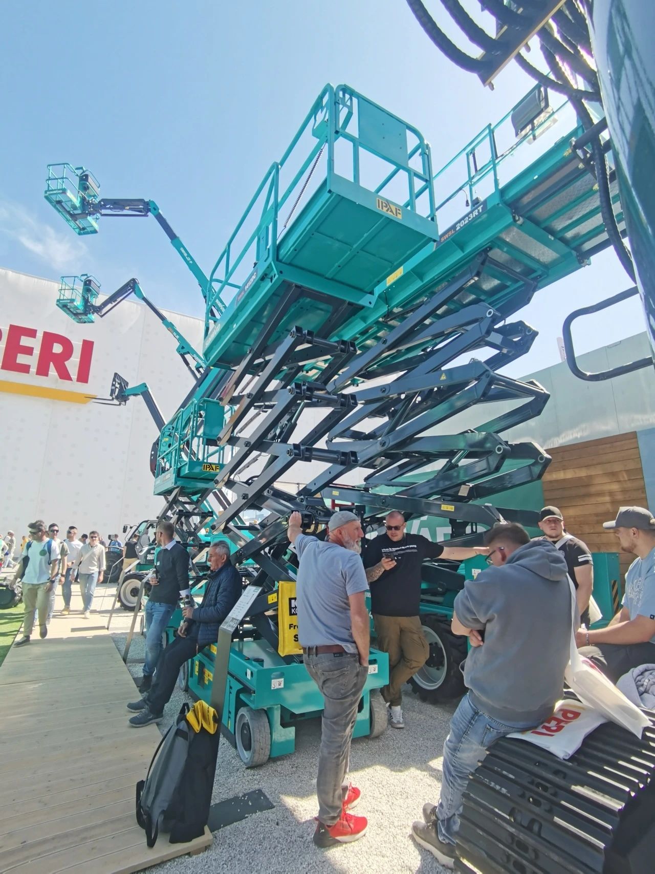 山河智能高空机械闪耀Bauma 2025! 新能源技术与创新产品获全球瞩目